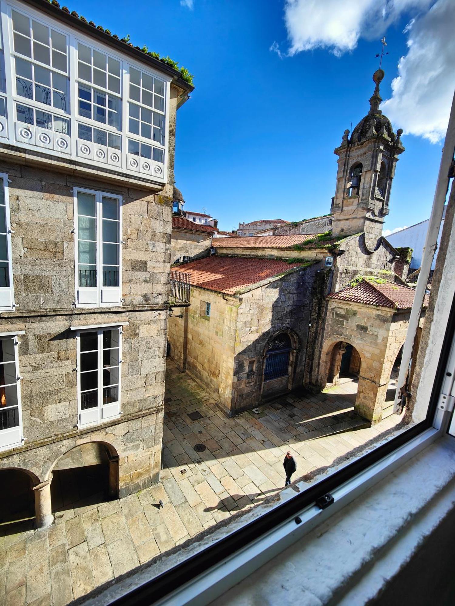 Rua Nova Apartment 28, 3 Dormitorios, Wifi, Ps4 Y Netflix, A 200M Catedral San Giacomo di Compostella Esterno foto