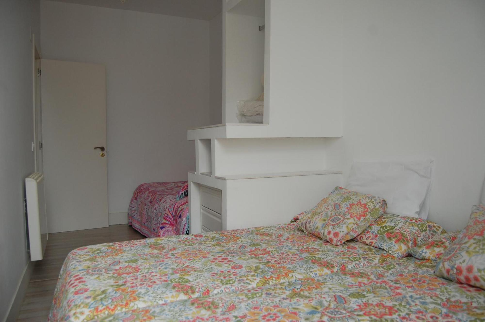 Rua Nova Apartment 28, 3 Dormitorios, Wifi, Ps4 Y Netflix, A 200M Catedral San Giacomo di Compostella Esterno foto