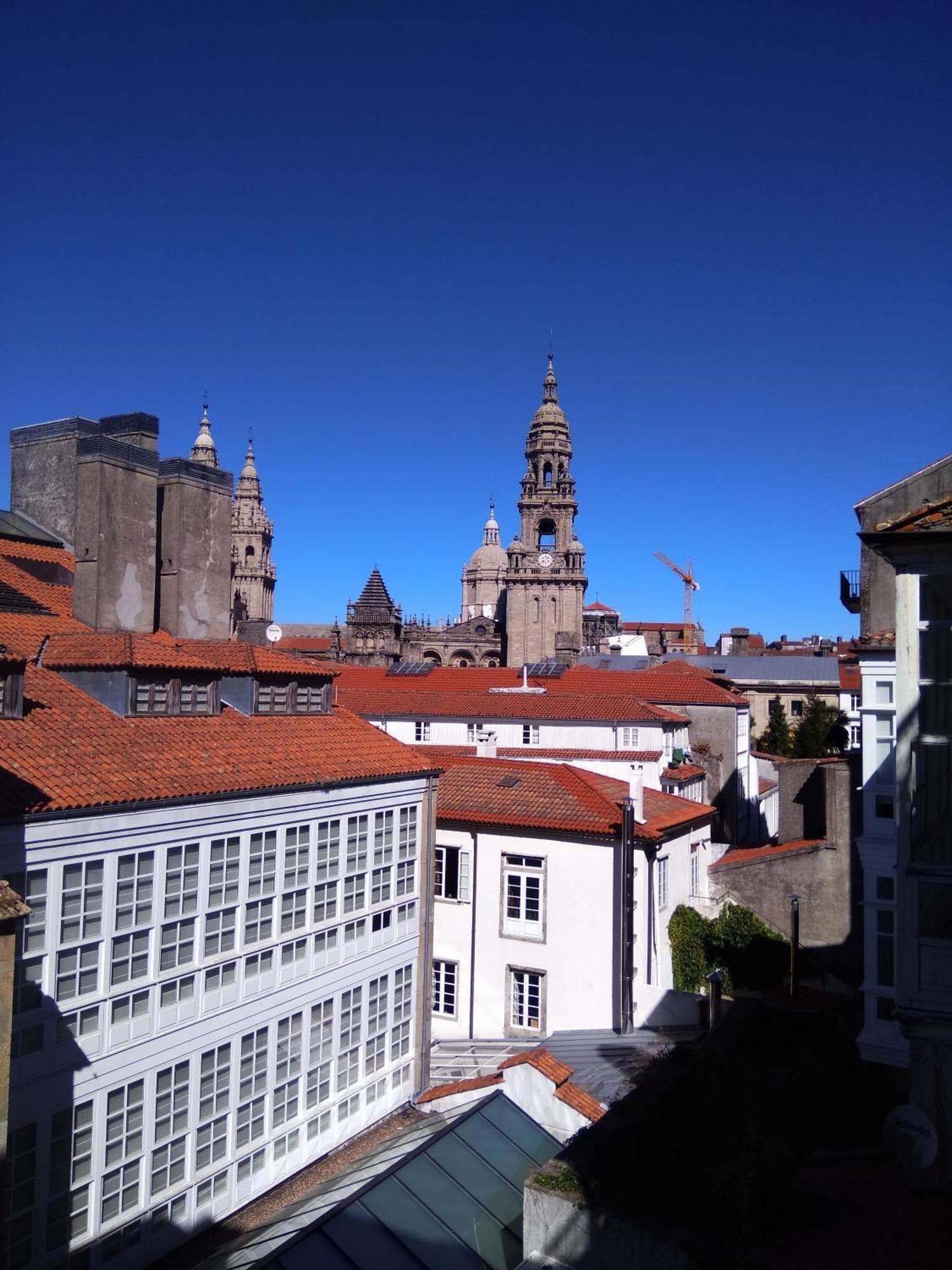 Rua Nova Apartment 28, 3 Dormitorios, Wifi, Ps4 Y Netflix, A 200M Catedral San Giacomo di Compostella Esterno foto